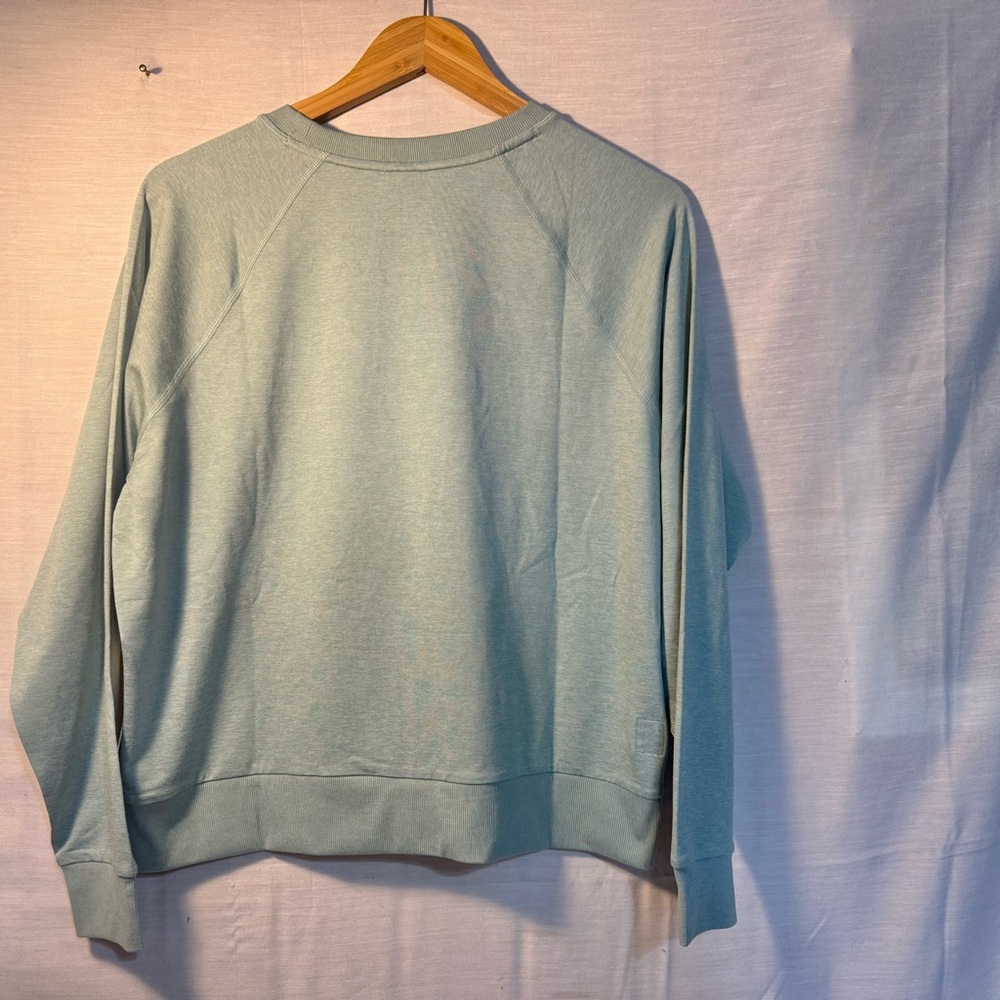 Vuori Halo Crew Sweatshirt Sea Spray Heather Medium NWT - Picture 2 of 9